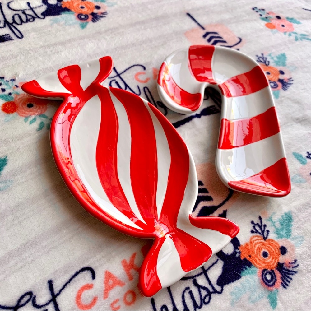 🎄 Christmas Candy Cane Peppermint Dishes 🎄 - Picture 2 of 3